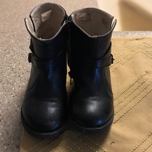 Girls Black leather boots size 7